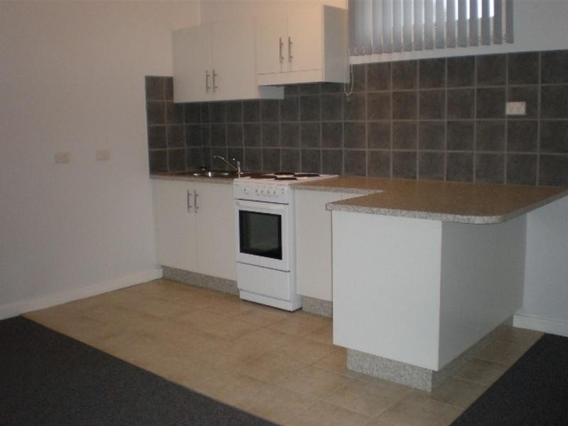 2/60 Young St, Lambton NSW 2299