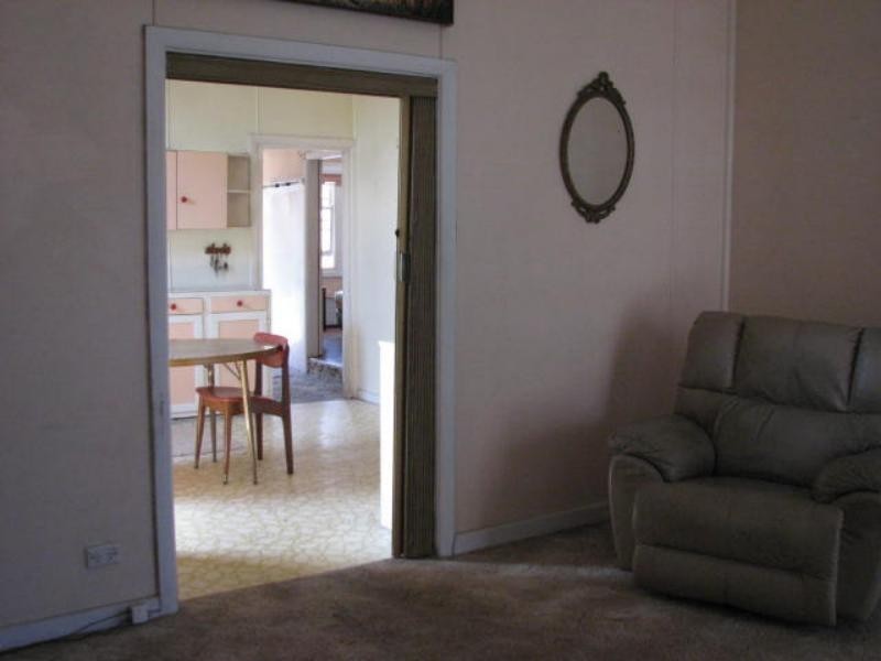 7 York St, Mayfield NSW 2304