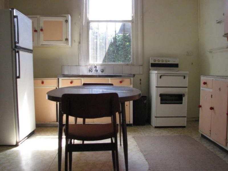 7 York  St, Mayfield NSW 2304