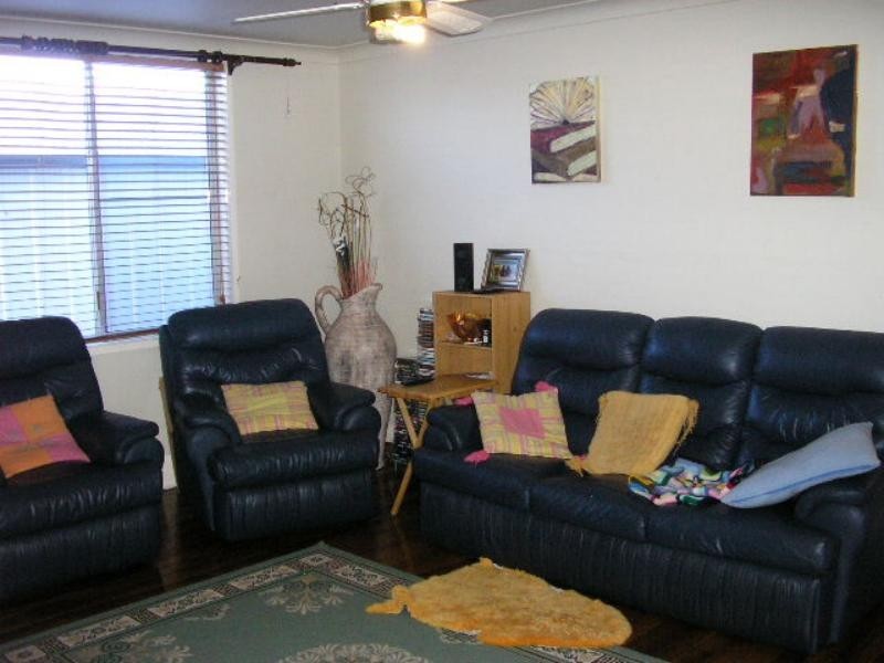 3 Curtis  St, Mayfield NSW 2304