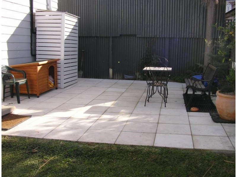 3 Curtis  St, Mayfield NSW 2304