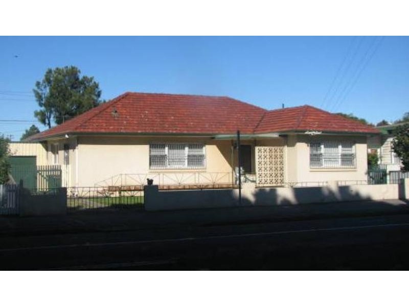 71 Hanbury St, Mayfield NSW 2304
