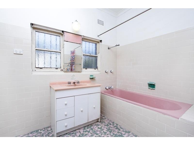 71 Hanbury St, Mayfield NSW 2304