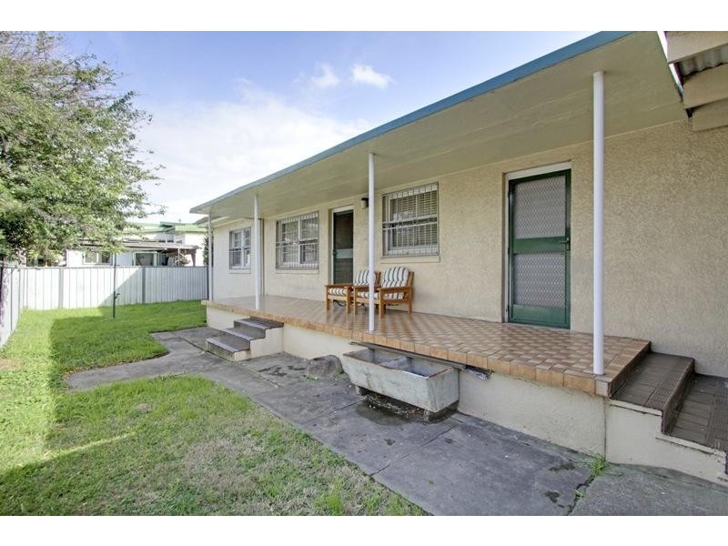 71 Hanbury St, Mayfield NSW 2304