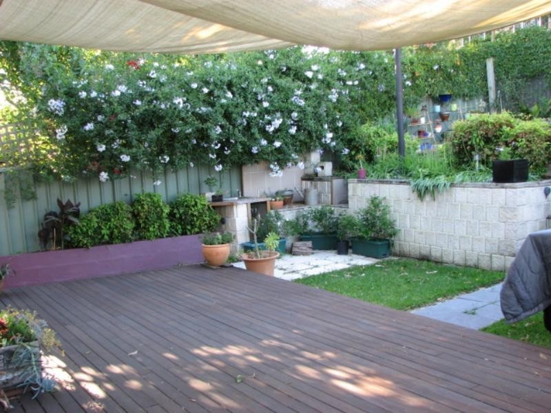 11 Cross St, Mayfield NSW 2304