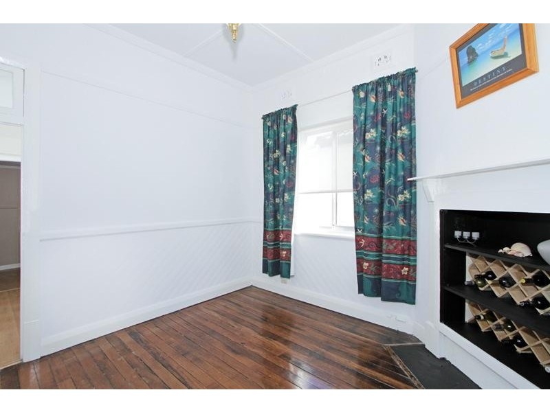 20 Cross St, Mayfield NSW 2304