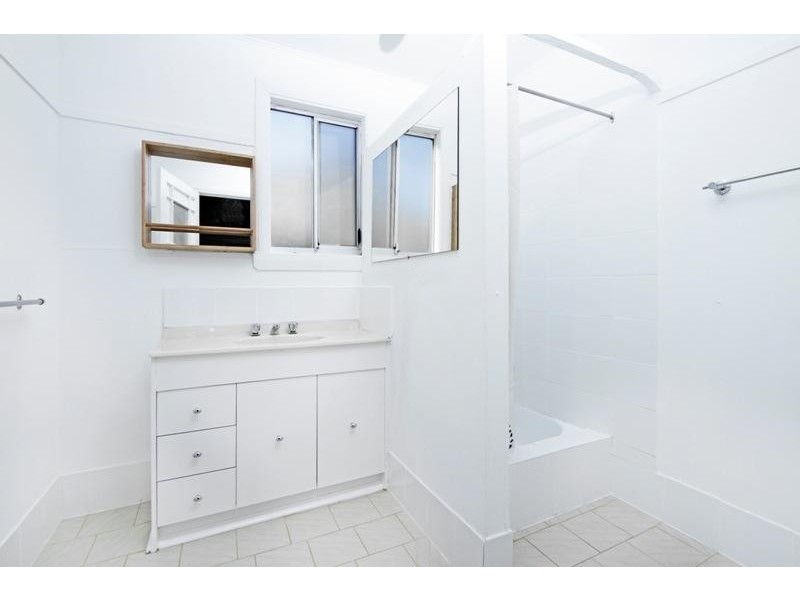 20 Cross St, Mayfield NSW 2304