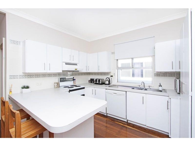 34 Brisbane Water  Rd, Adamstown NSW 2289