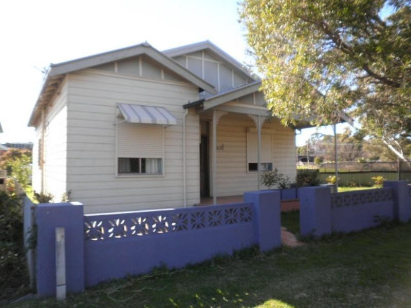 35 Moolcha St, Mayfield NSW 2304
