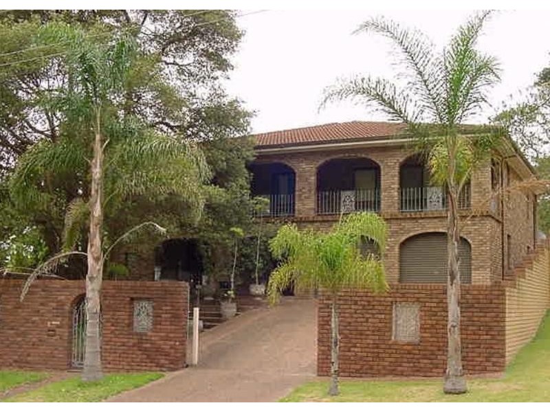 428 Warners Bay  Rd, Charlestown NSW 2290