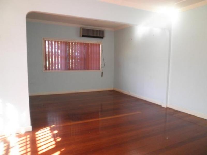 35 Station  St, Waratah NSW 2298