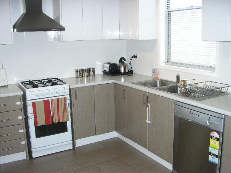 18 Arnold  St, Mayfield NSW 2304