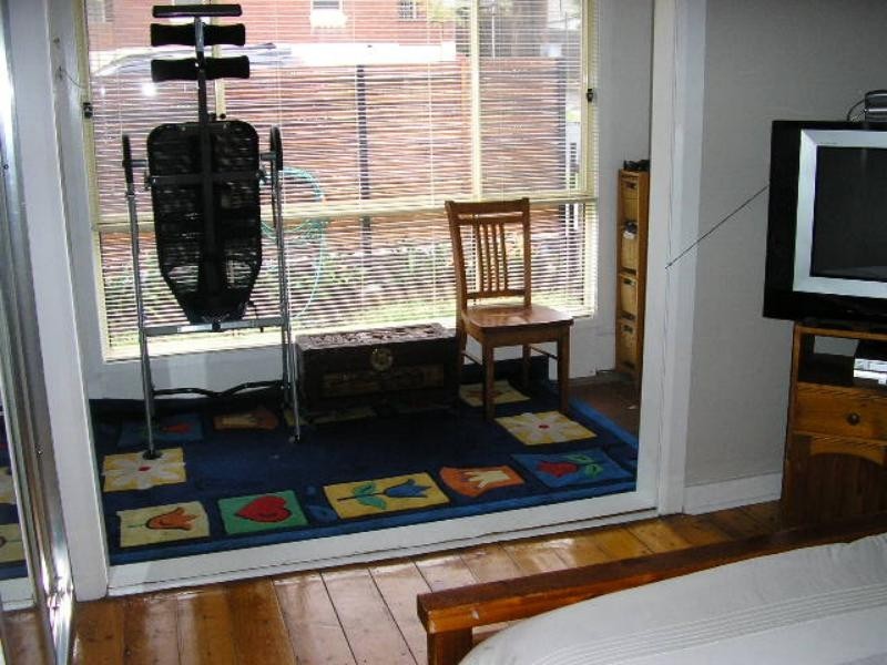 18 Arnold  St, Mayfield NSW 2304