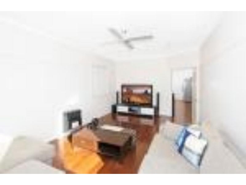 34 Brisbane waters Rd, Adamstown NSW 2289