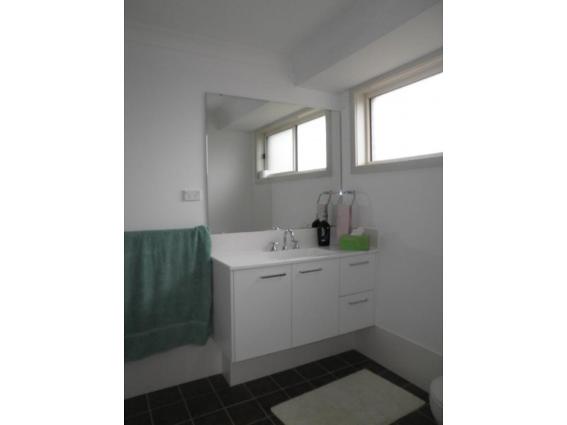 9 Bimbimie St, Fletcher NSW 2287