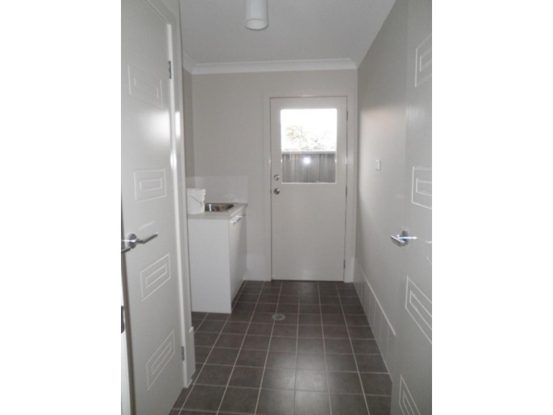 9 Bimbimie St, Fletcher NSW 2287