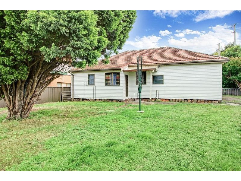79 Scholey St, Mayfield NSW 2304