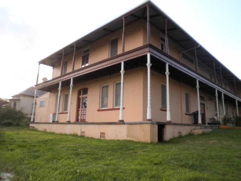 4 Pitt St, Mayfield NSW 2304