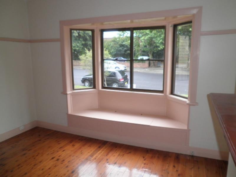 27 Gavey St, Mayfield West NSW 2304