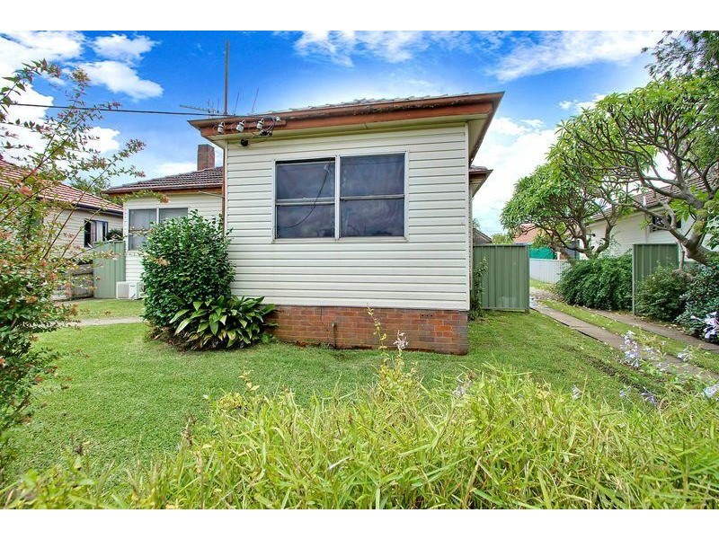 12 Thornton  Ave, Mayfield West NSW 2304