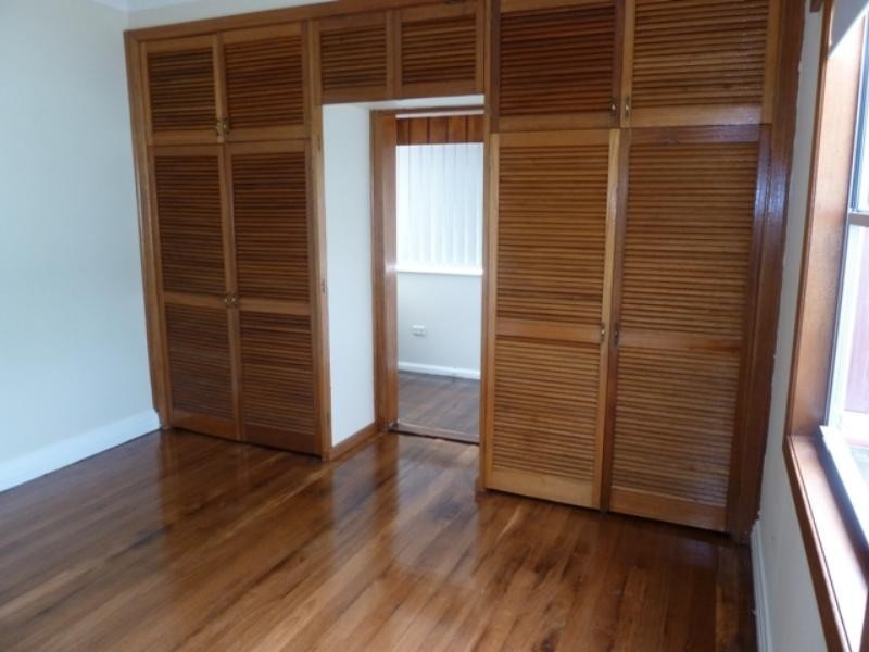 33 Sunderland St, Mayfield NSW 2304