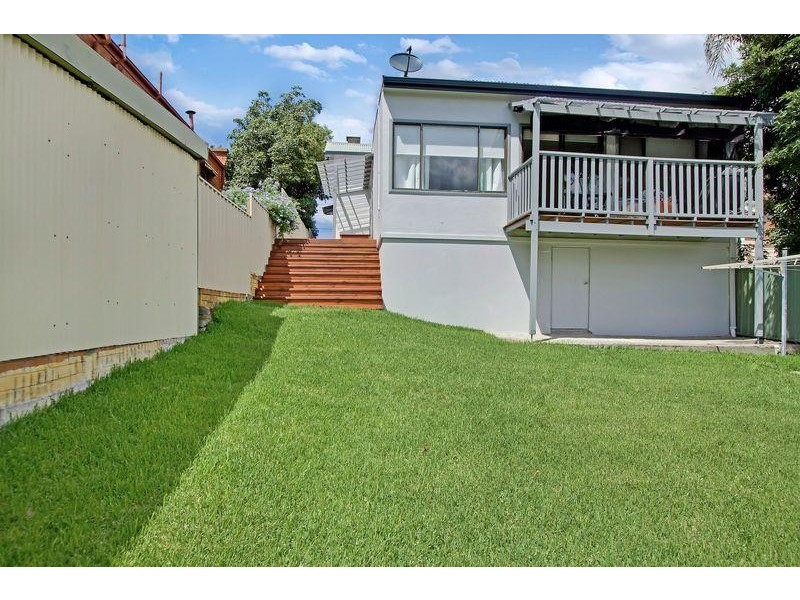 67 Bull St, Mayfield NSW 2304