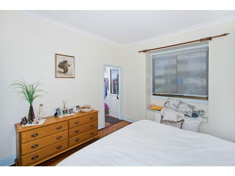 32 Morris St, Mayfield NSW 2304