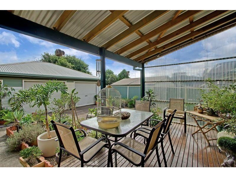 32 Morris St, Mayfield NSW 2304