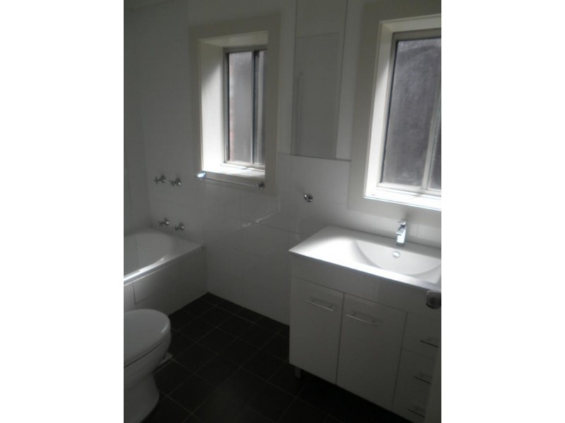 46 Kitchener  Pde, Mayfield NSW 2622