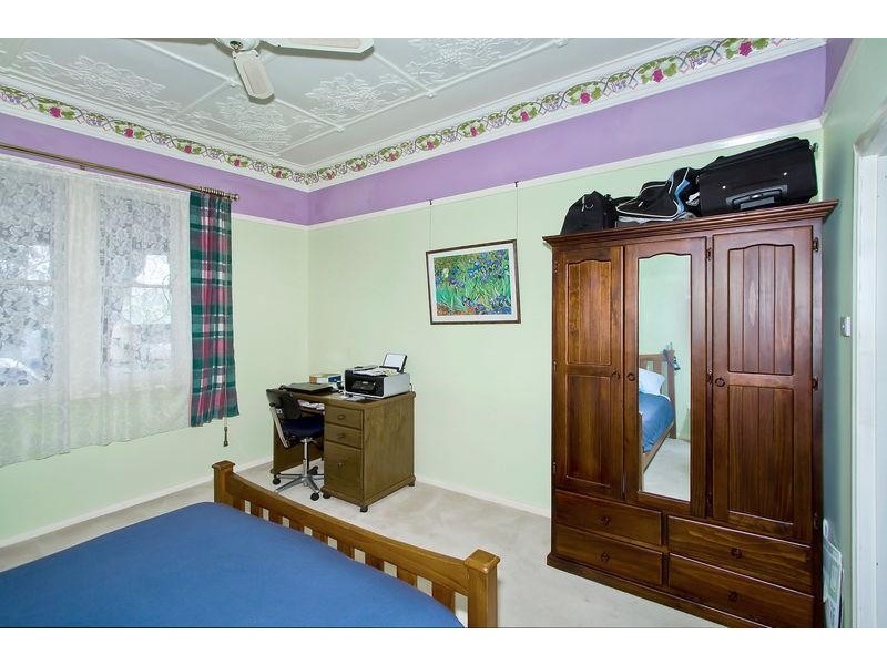 5 Edmund St, Mayfield NSW 2304