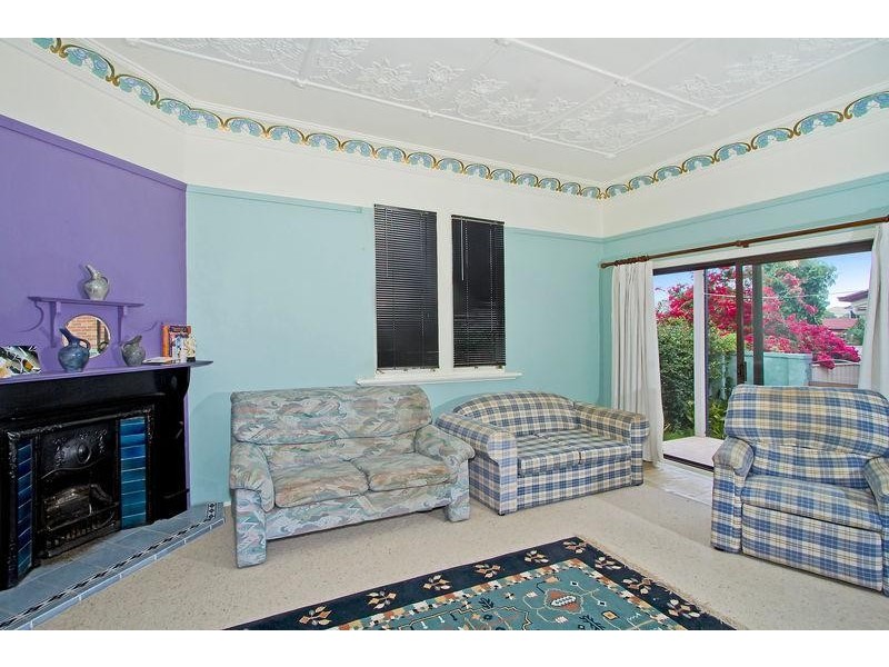 5 Edmund St, Mayfield NSW 2304