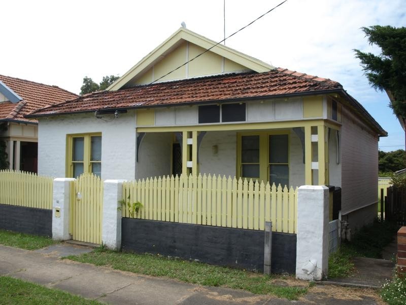 63 Barton  St, Mayfield NSW 2304