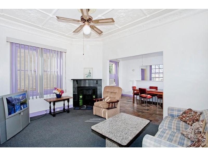 63 Barton  St, Mayfield NSW 2304