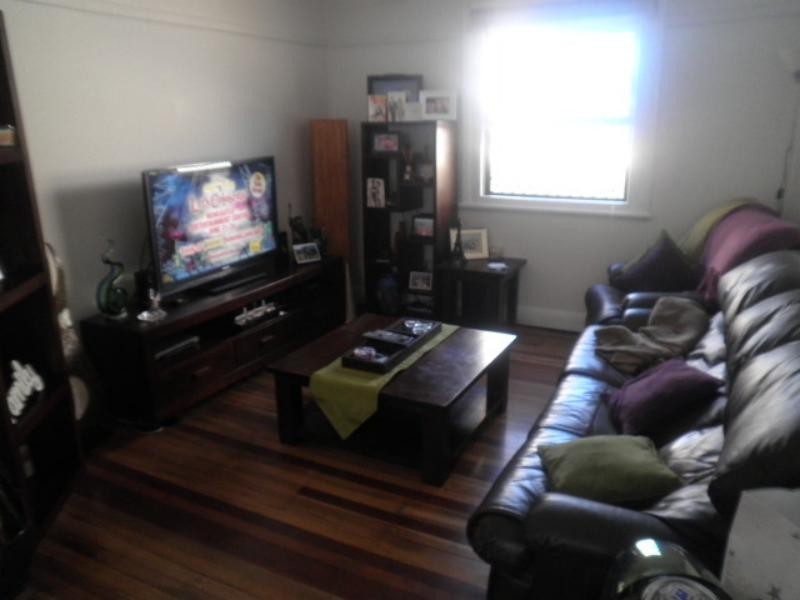 50 DOWNIE St, Maryville NSW 2293