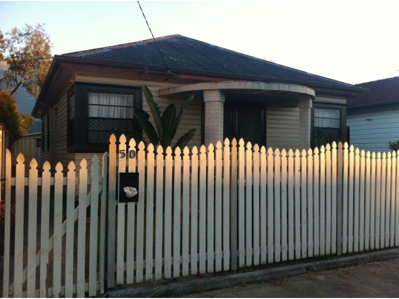 50 DOWNIE St, Maryville NSW 2293