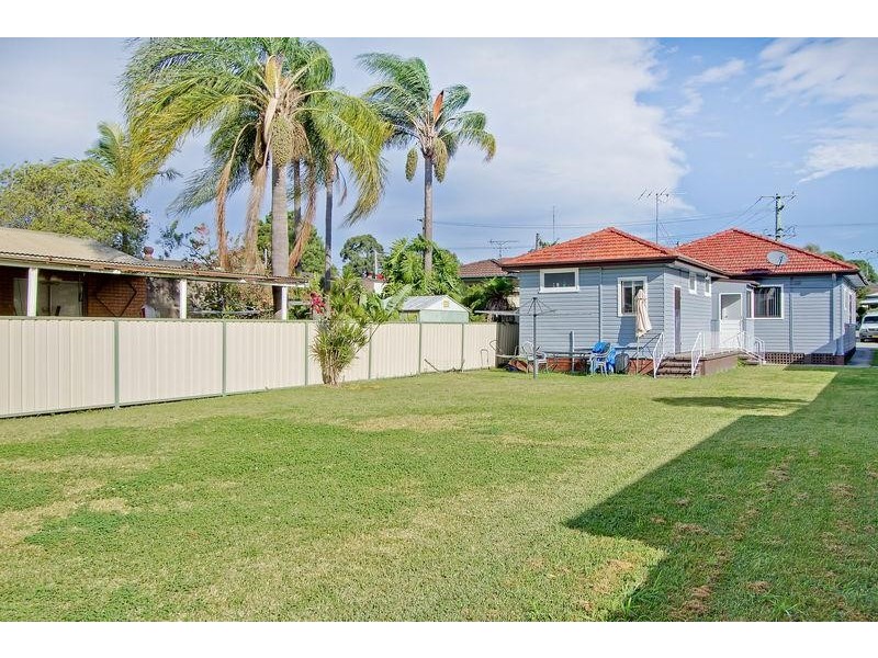 60 Young Rd, Lambton NSW 2299