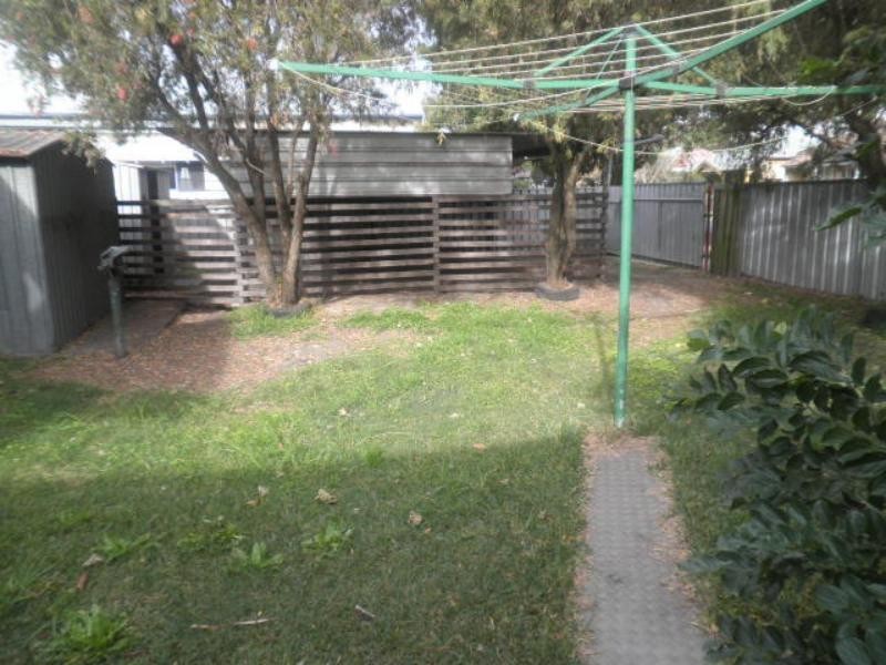 24 George St, Mayfield East NSW 2304