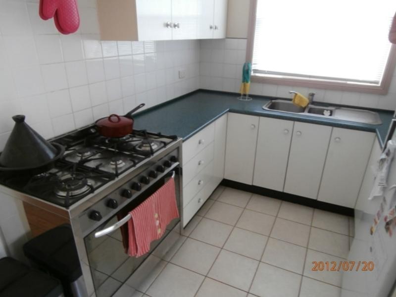 33 Baker St, Mayfield NSW 2304