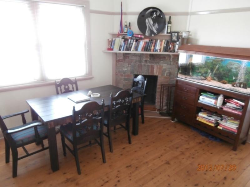 33 Baker St, Mayfield NSW 2304