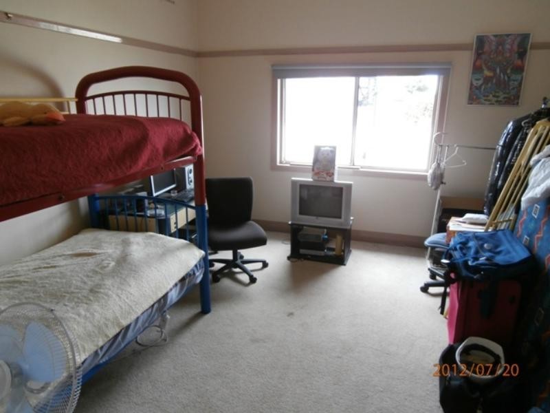 33 Baker St, Mayfield NSW 2304