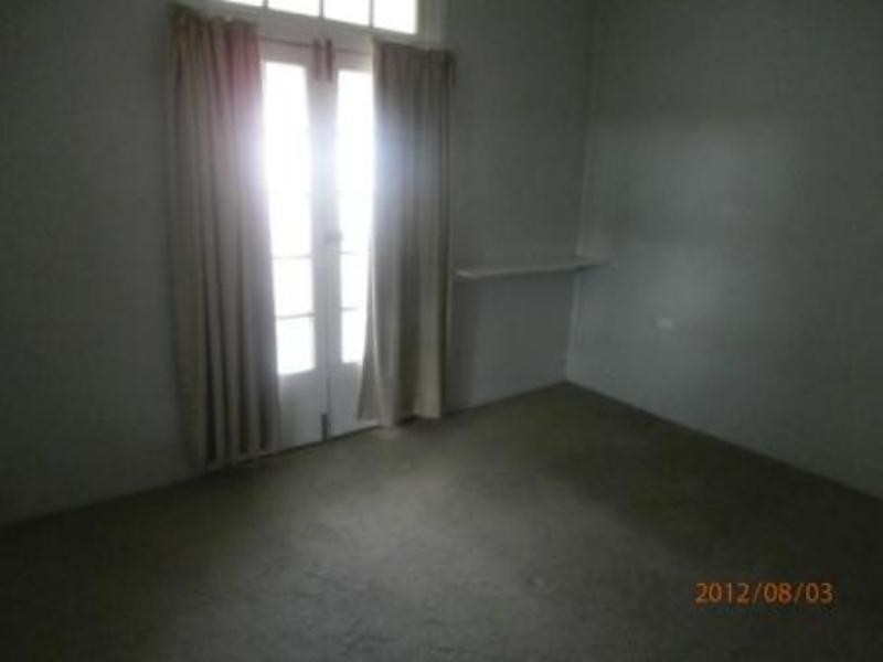 4 Crest Rd, Wallsend NSW 2287