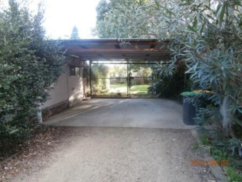 4 Crest Rd, Wallsend NSW 2287