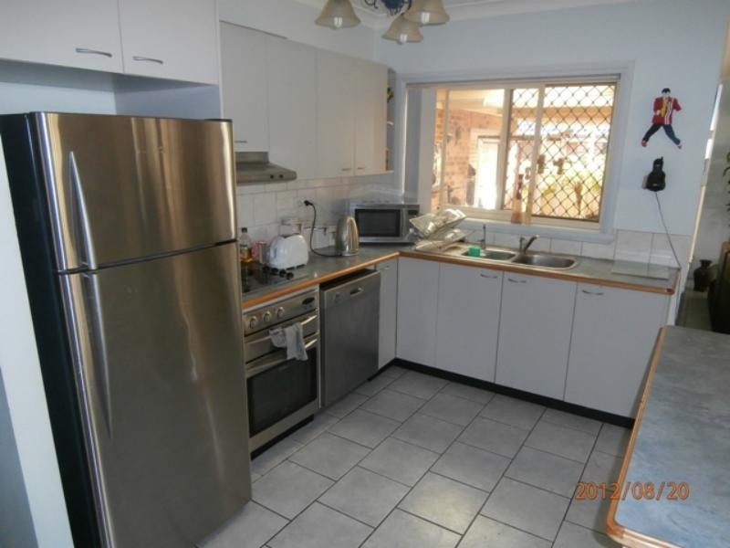 4 McNeil Cl, Mayfield NSW 2304
