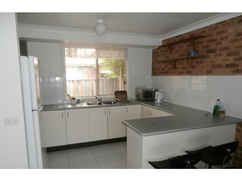 1/3 Eurabbie St, Warabrook NSW 2304