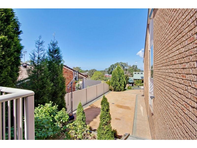 70 Mirambeena  St, Belmont North NSW 2280