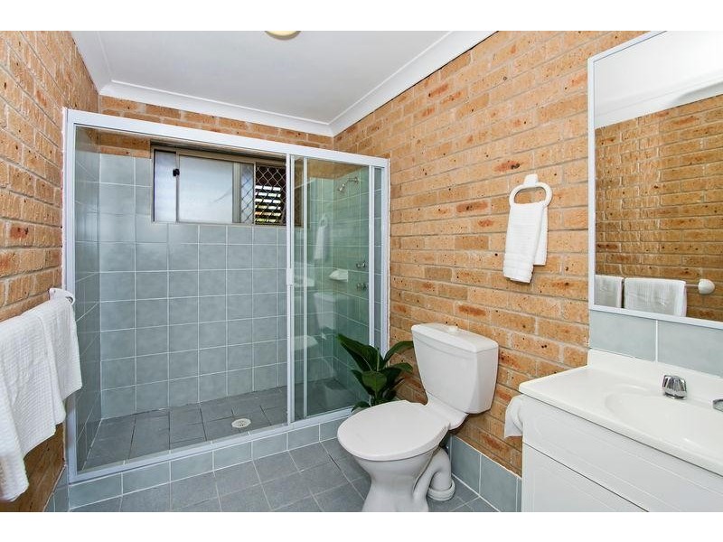 70 Mirambeena  St, Belmont North NSW 2280