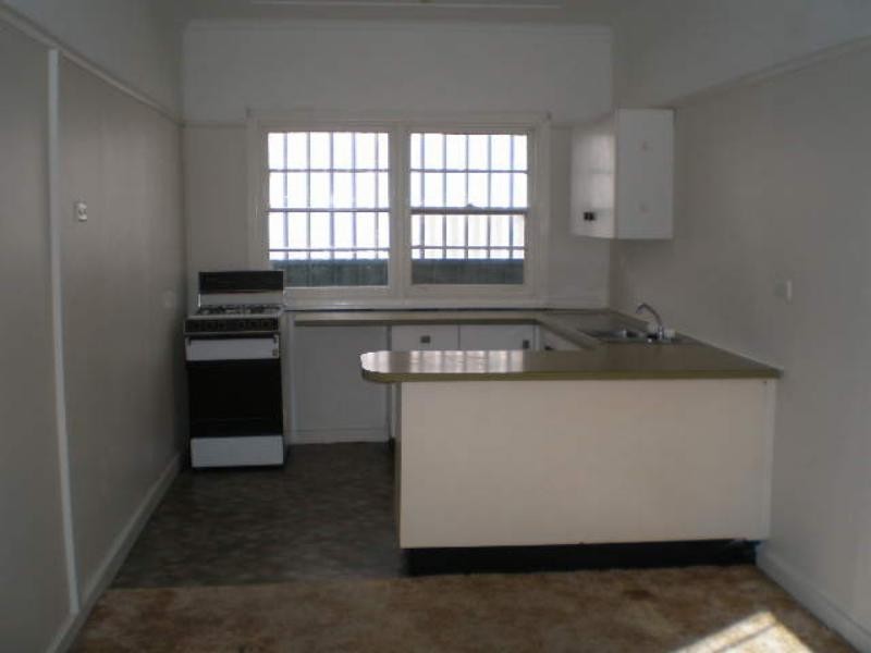 18 Scholey  St, Mayfield NSW 2304