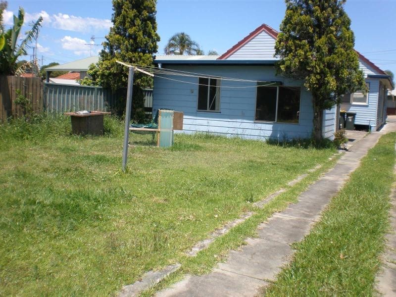 18 Scholey  St, Mayfield NSW 2304