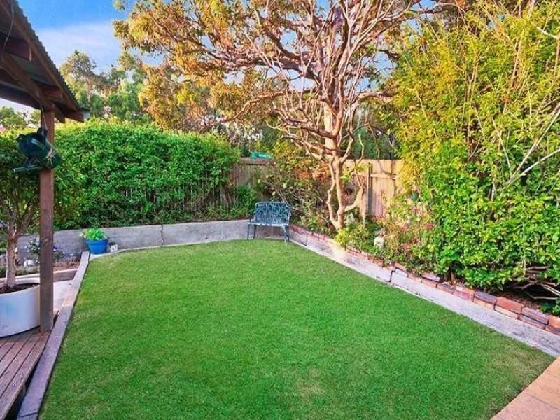 1 Mary  St, Merewether NSW 2291