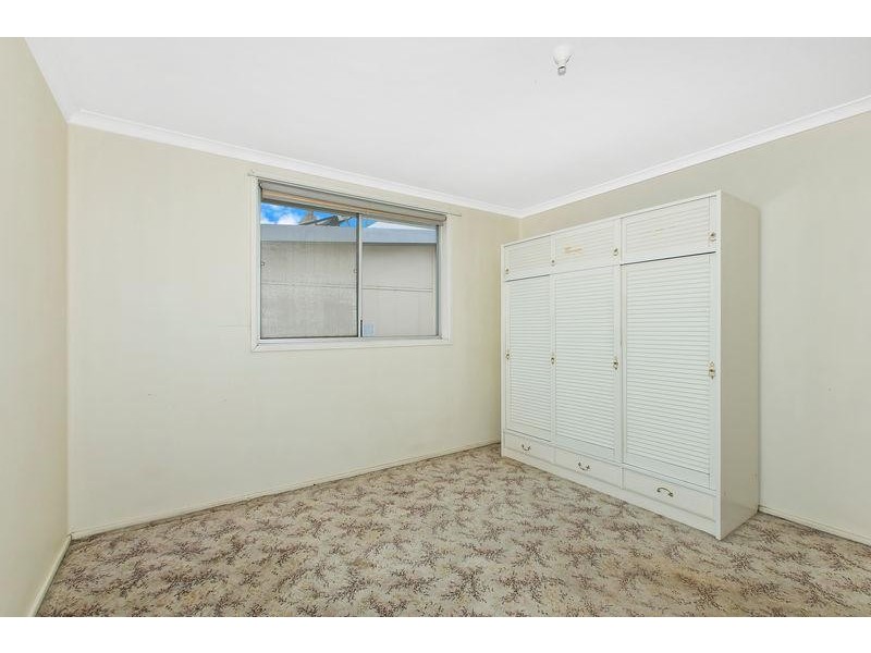 60 Maitland St, Stockton NSW 2295